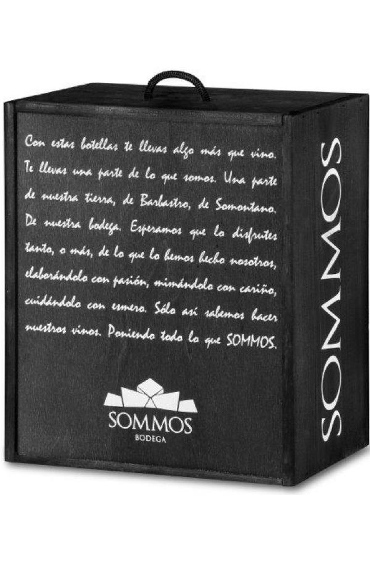 Wooden case for 6 bottles .